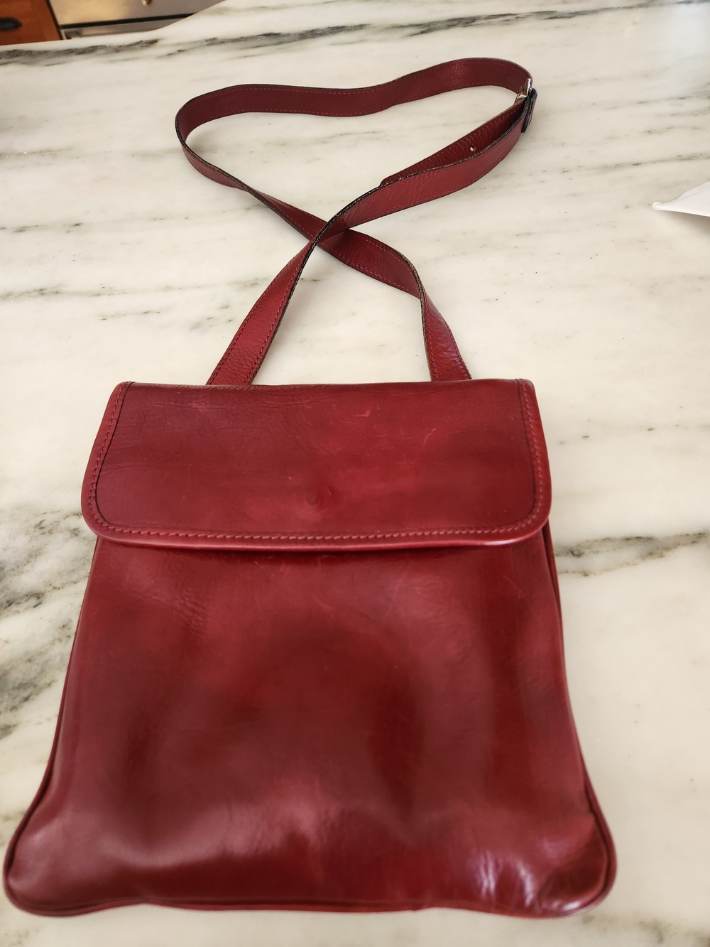 Elegant Red Leather Crossbody Bag — Slim Women's Shoulder Bag